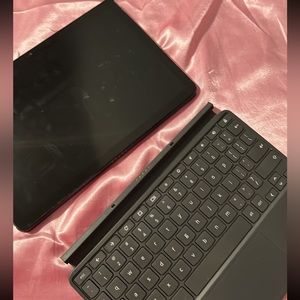 Lenovo computer with detachable keyboard